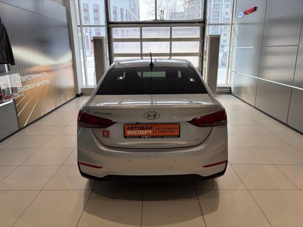 Hyundai Solaris II с пробегом 2019 года, цена 1 409 000 рублей, 90000 км, седан, Автокод Объявления
