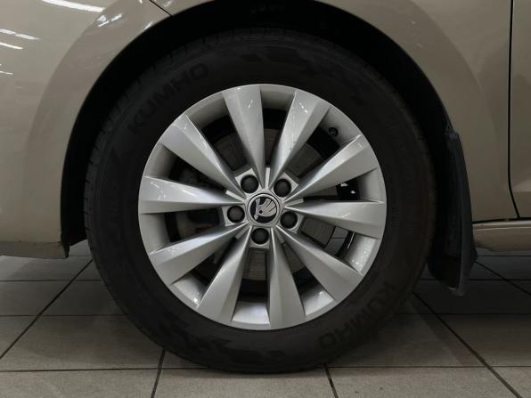 Skoda Rapid II с пробегом 2021 года, цена 1 649 000 рублей, 132903 км, лифтбек, Автокод Объявления