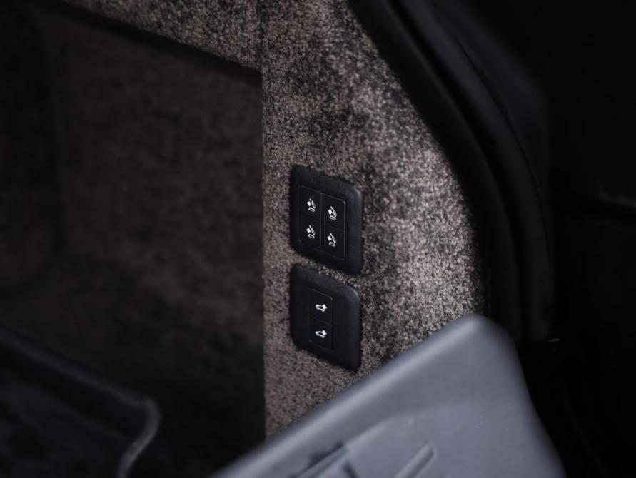 Land Rover Range Rover IV Рестайлинг Санкт-Петербург  - изображение 40