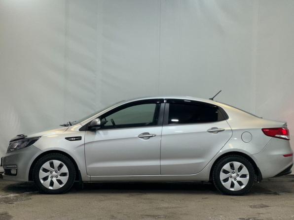 Kia Rio III Рестайлинг с пробегом 2015 года, цена 990 000 рублей, 71748 км, седан, Автокод Объявления