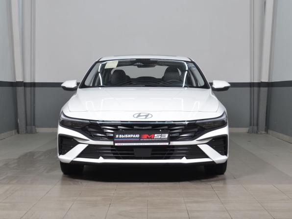 Hyundai Elantra VII (CN7) Рестайлинг с пробегом 2025 года, цена 2 599 995 рублей, 14 км, седан, Автокод Объявления