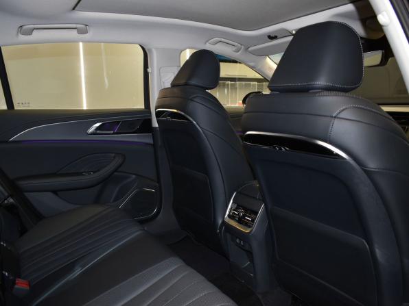 Hongqi H5 II с пробегом 2024 года, цена 3 449 000 рублей, 6275 км, седан, Автокод Объявления