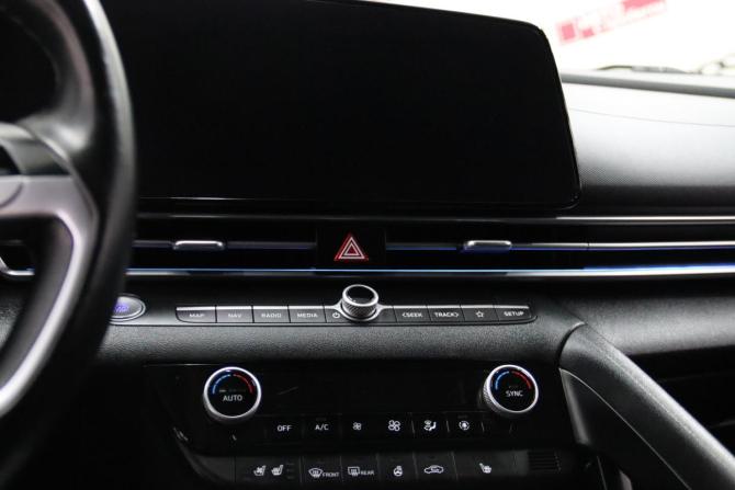 Hyundai Avante VI Рестайлинг с пробегом 2020 года, цена 1 825 250 рублей, 68397 км, седан, Автокод Объявления