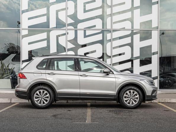 Volkswagen Tiguan II Рестайлинг с пробегом 2021 года, цена 2 745 000 рублей, 34798 км, внедорожник, Автокод Объявления