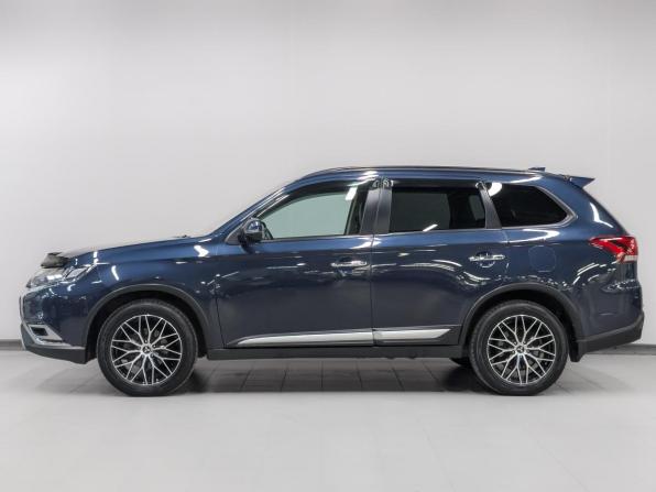 Mitsubishi Outlander III Рестайлинг 3 с пробегом 2021 года, цена 2 750 000 рублей, 111269 км, внедорожник, Автокод Объявления