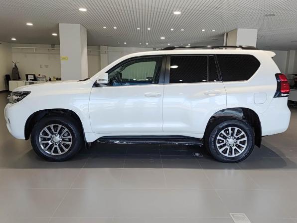Toyota Land Cruiser Prado 150 Series Рестайлинг 2 с пробегом 2018 года, цена 4 600 000 рублей, 283432 км, внедорожник, Автокод Объявления