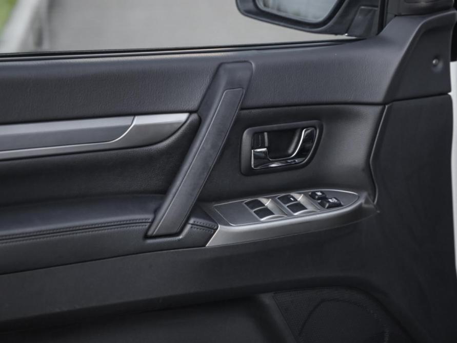 Mitsubishi Pajero IV Рестайлинг 2 Санкт-Петербург  - изображение 18