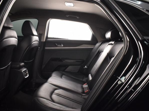 Kia K5 III с пробегом 2021 года, цена 2 299 995 рублей, 43162 км, седан, Автокод Объявления