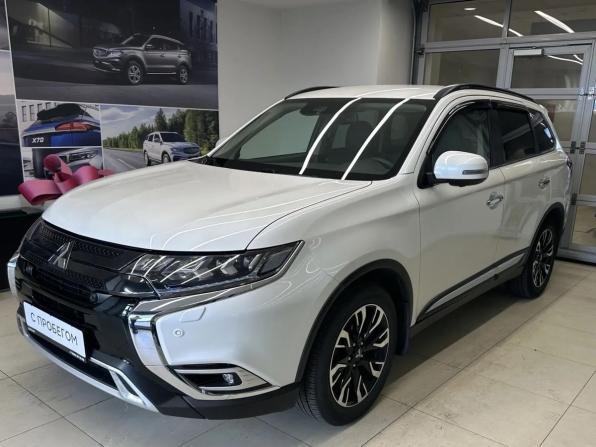 Mitsubishi Outlander III Рестайлинг 3 с пробегом 2021 года, цена 2 680 000 рублей, 92509 км, внедорожник, Автокод Объявления