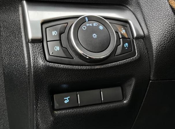 Ford Explorer V Рестайлинг с пробегом 2017 года, цена 2 339 000 рублей, 211330 км, внедорожник, Автокод Объявления