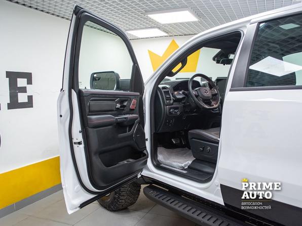 Ram 1500 V Рестайлинг с пробегом 2025 года, цена 10 999 000 рублей, 42 км, offers.body_type.unknown, Автокод Объявления