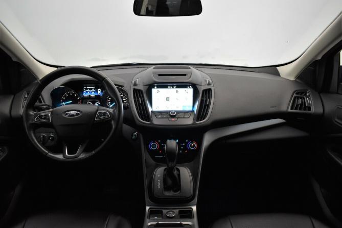 Ford Kuga II Рестайлинг с пробегом 2018 года, цена 1 810 000 рублей, 121583 км, внедорожник, Автокод Объявления