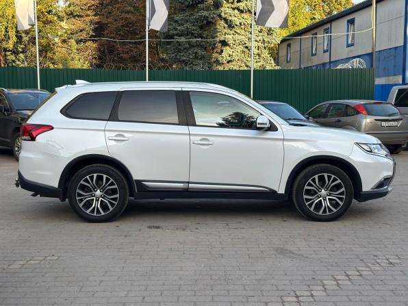 Mitsubishi Outlander III Рестайлинг 2 с пробегом 2017 года, цена 1 890 000 рублей, 165700 км, внедорожник, Автокод Объявления