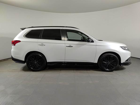 Mitsubishi Outlander III Рестайлинг 3 с пробегом 2022 года, цена 3 190 000 рублей, 37832 км, внедорожник, Автокод Объявления