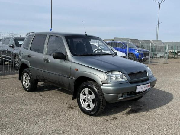 Chevrolet Niva I с пробегом 2005 года, цена 239 200 рублей, 229232 км, внедорожник, Автокод Объявления