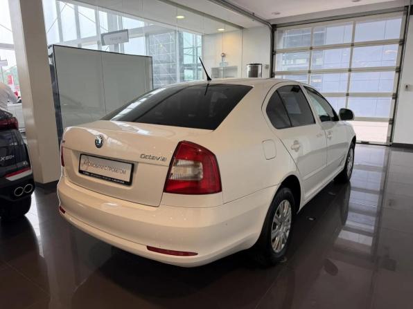 Skoda Octavia II (A5) Рестайлинг с пробегом 2013 года, цена 730 000 рублей, 224263 км, лифтбек, Автокод Объявления