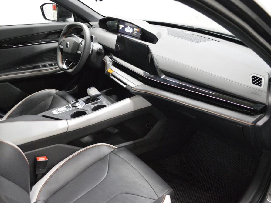 Changan UNI-V I Санкт-Петербург  - изображение 12