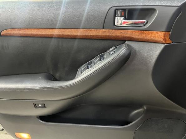 Toyota Avensis II Рестайлинг с пробегом 2008 года, цена 875 000 рублей, 229746 км, седан, Автокод Объявления