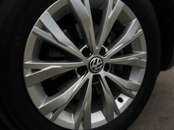 Volkswagen Tiguan II с пробегом 2018 года, цена 2 400 000 рублей, 117642 км, внедорожник, Автокод Объявления