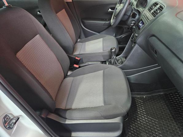 Volkswagen Polo V Рестайлинг с пробегом 2019 года, цена 1 075 000 рублей, 91493 км, седан, Автокод Объявления