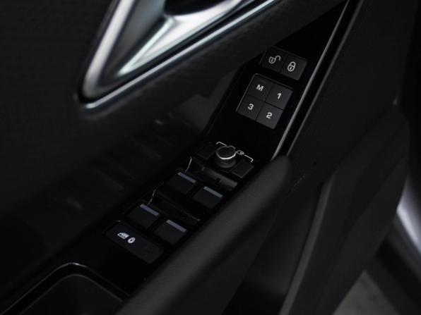 Land Rover Range Rover Velar I с пробегом 2019 года, цена 4 199 050 рублей, 55620 км, внедорожник, Автокод Объявления