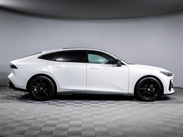Changan UNI-V I с пробегом 2023 года, цена 2 250 000 рублей, 57856 км, лифтбек, Автокод Объявления