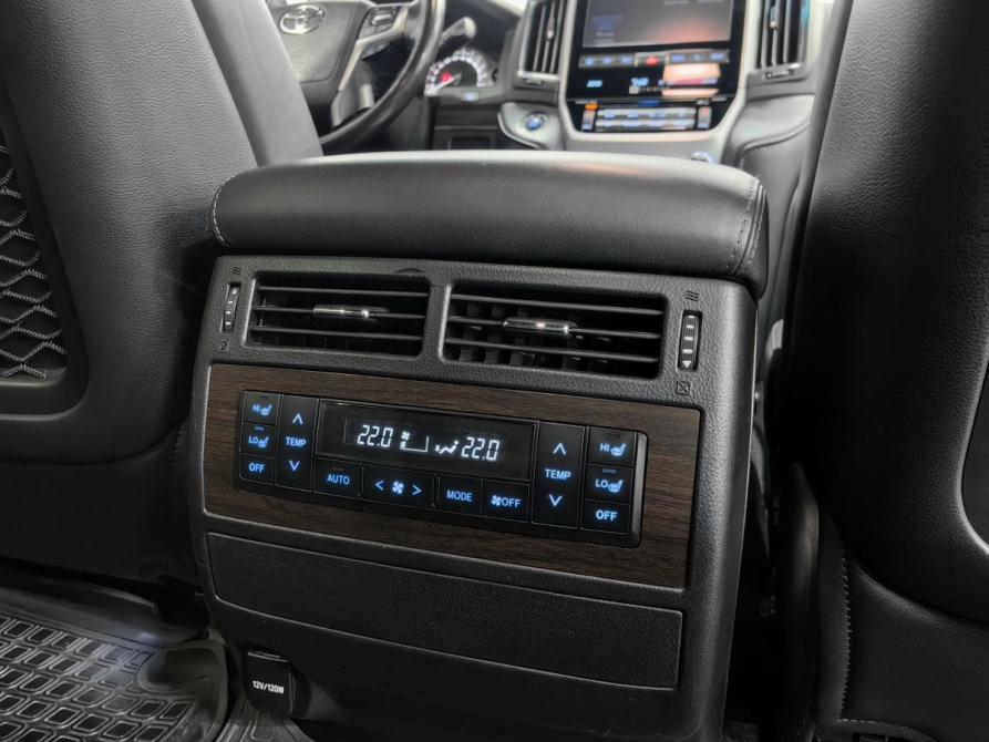Toyota Land Cruiser 200 Series Рестайлинг 2 Новосибирск  - изображение 20