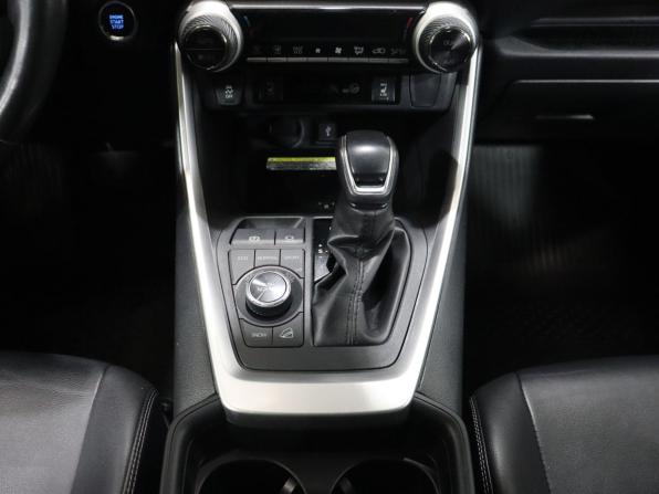 Toyota RAV4 V (XA50) с пробегом 2021 года, цена 3 749 000 рублей, 93255 км, внедорожник, Автокод Объявления