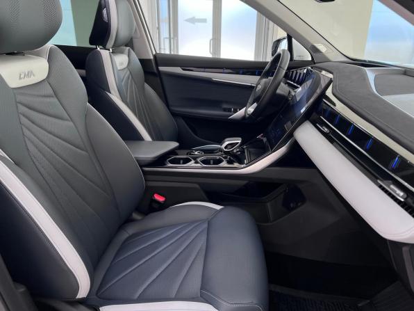 Geely Atlas II с пробегом 2024 года, цена 3 050 000 рублей, 6705 км, внедорожник, Автокод Объявления