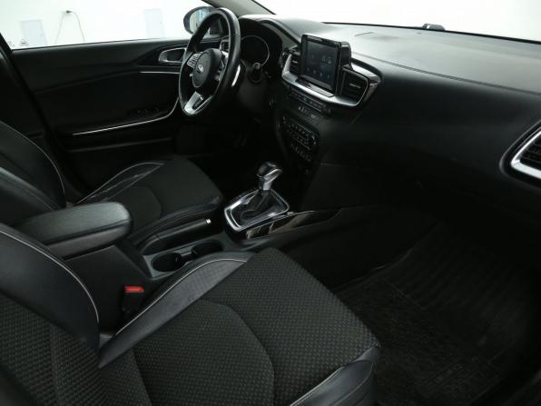 Kia Ceed III с пробегом 2019 года, цена 1 565 000 рублей, 100168 км, хэтчбек, Автокод Объявления