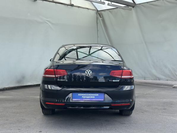 Volkswagen Passat B8 с пробегом 2016 года, цена 1 300 000 рублей, 354436 км, седан, Автокод Объявления