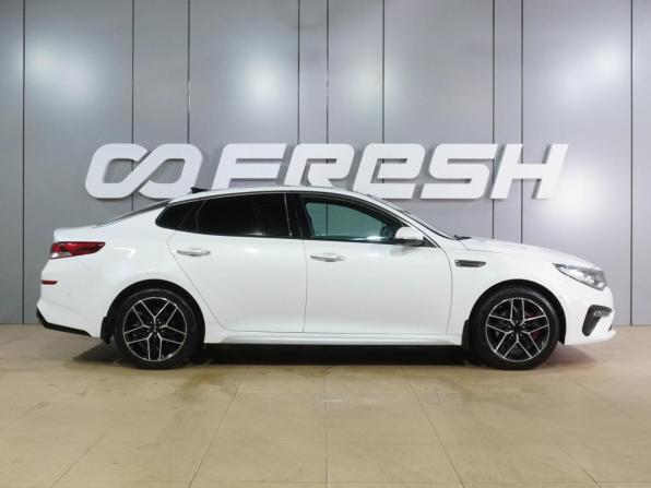 Kia Optima IV Рестайлинг с пробегом 2018 года, цена 1 550 000 рублей, 242272 км, седан, Автокод Объявления