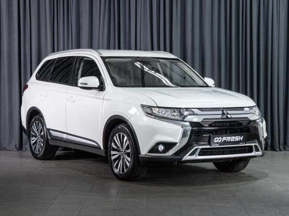 Mitsubishi Outlander III Рестайлинг 2 с пробегом 2018 года, цена 1 799 000 рублей, 164812 км, внедорожник, Автокод Объявления