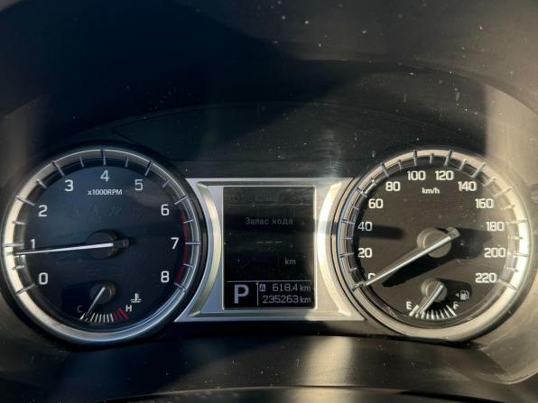 Suzuki Vitara II с пробегом 2015 года, цена 1 250 000 рублей, 235261 км, внедорожник, Автокод Объявления