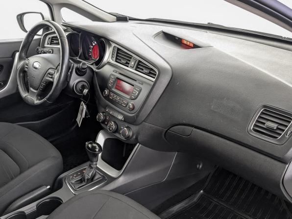 Kia Ceed II Рестайлинг с пробегом 2018 года, цена 1 725 000 рублей, 26625 км, универсал, Автокод Объявления