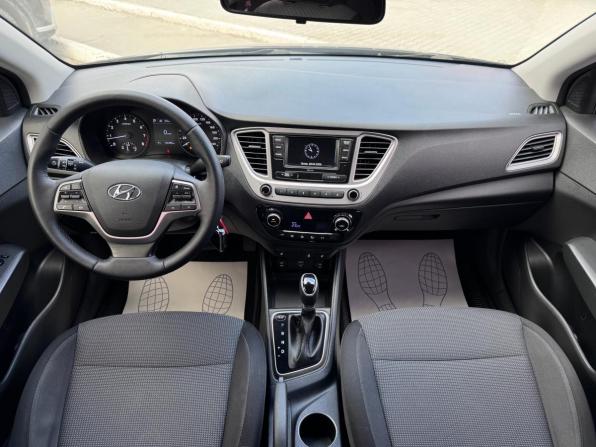 Hyundai Solaris II с пробегом 2019 года, цена 1 390 000 рублей, 134500 км, седан, Автокод Объявления