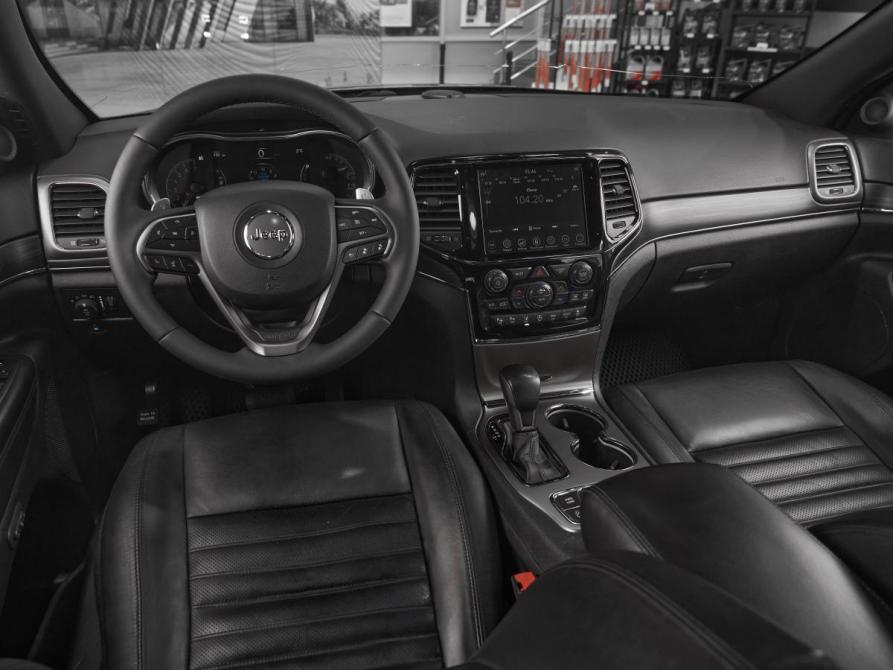 Jeep Grand Cherokee IV (WK2) Рестайлинг Москва  - изображение 10