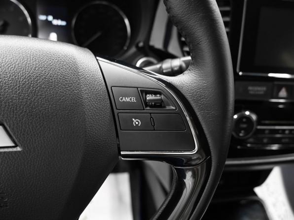Mitsubishi Outlander III Рестайлинг 2 с пробегом 2018 года, цена 1 625 000 рублей, 156892 км, внедорожник, Автокод Объявления