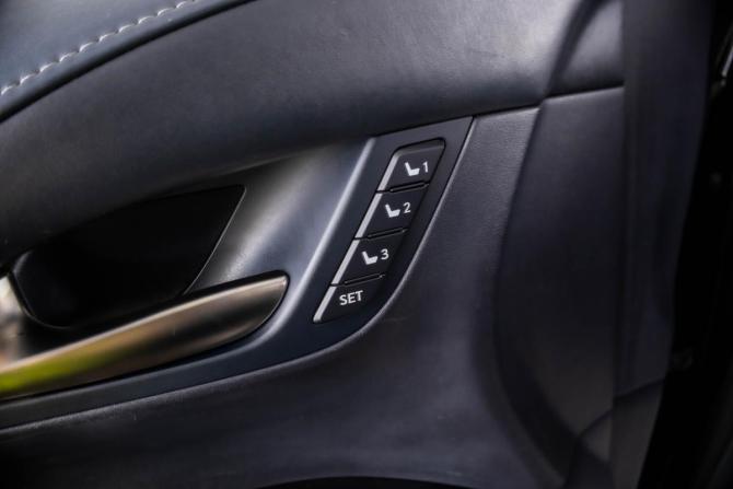 Lexus LX III Рестайлинг 2 с пробегом 2018 года, цена 7 449 000 рублей, 257933 км, внедорожник, Автокод Объявления