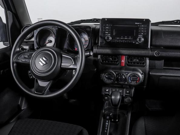 Suzuki Jimny IV с пробегом 2021 года, цена 2 990 000 рублей, 67843 км, внедорожник, Автокод Объявления