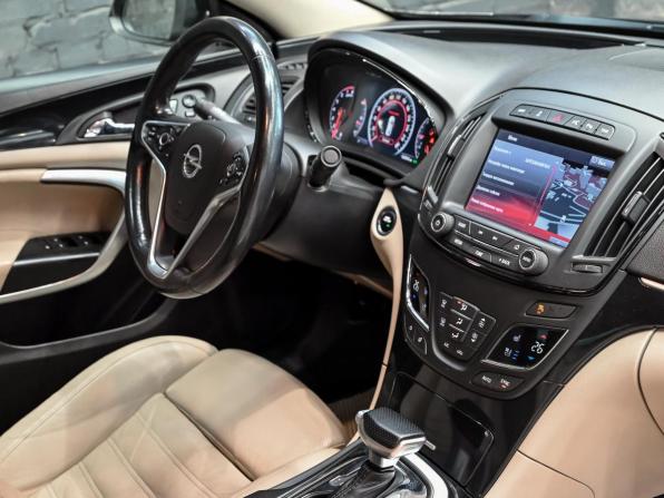 Opel Insignia I Рестайлинг с пробегом 2014 года, цена 1 345 000 рублей, 160540 км, хэтчбек, Автокод Объявления