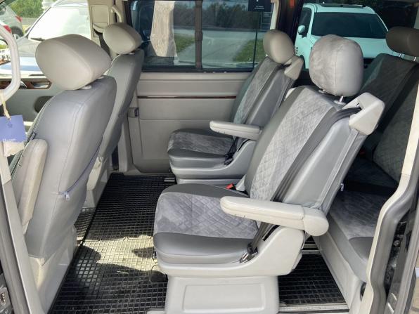 Volkswagen Multivan T5 Рестайлинг с пробегом 2010 года, цена 1 748 000 рублей, 346000 км, минивэн, Автокод Объявления