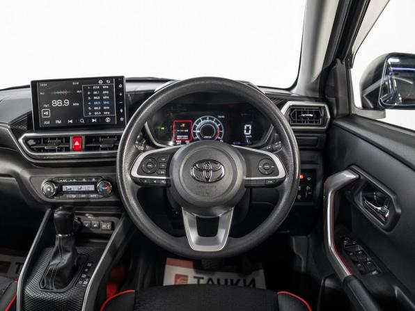 Toyota Raize I с пробегом 2019 года, цена 1 420 300 рублей, 89548 км, внедорожник, Автокод Объявления