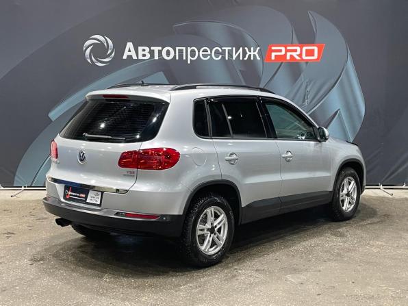 Volkswagen Tiguan I Рестайлинг с пробегом 2014 года, цена 1 219 000 рублей, 131195 км, внедорожник, Автокод Объявления