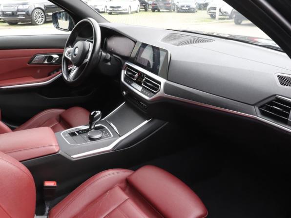 BMW 3 серии VII (G2x) с пробегом 2021 года, цена 3 860 000 рублей, 95050 км, седан, Автокод Объявления