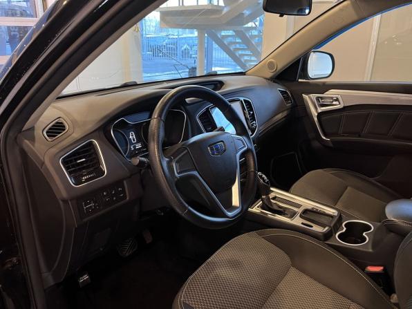 Geely Emgrand X7 I Рестайлинг 2 с пробегом 2019 года, цена 1 572 000 рублей, 68553 км, внедорожник, Автокод Объявления