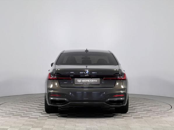 BMW 7 серии VI (G11/G12) Рестайлинг с пробегом 2019 года, цена 6 350 000 рублей, 82491 км, седан, Автокод Объявления