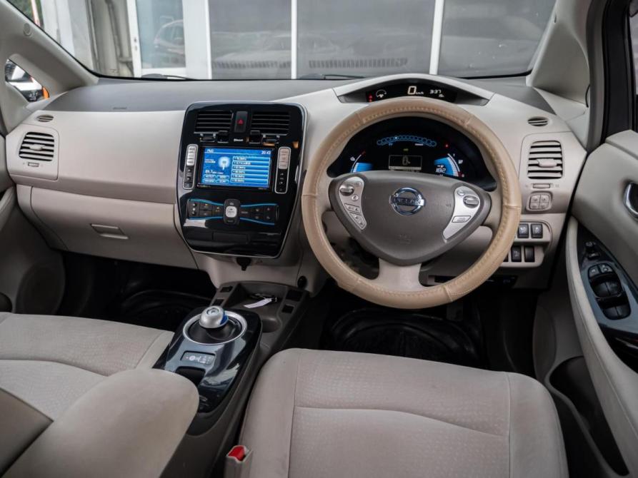 Nissan Leaf I (ZE0/AZE0) Краснодар  - изображение 6