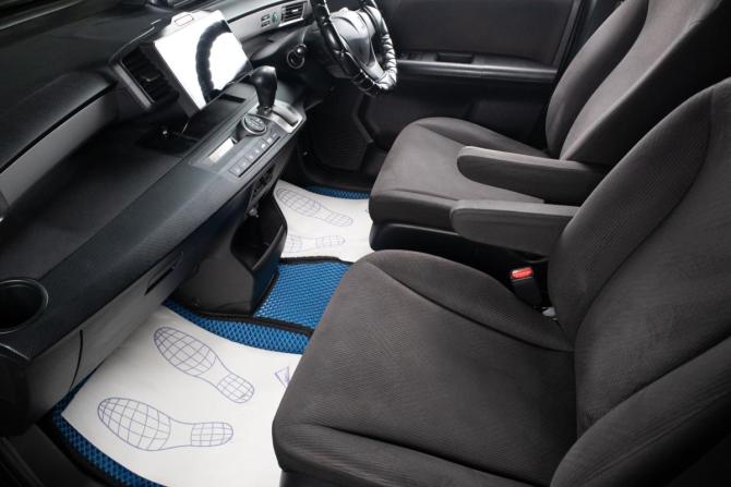 Honda Freed I с пробегом 2013 года, цена 1 229 000 рублей, 176000 км, компактвэн, Автокод Объявления