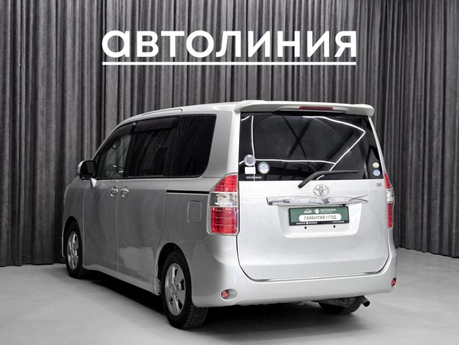 Toyota Noah II (R70) Красноярск  - изображение 7